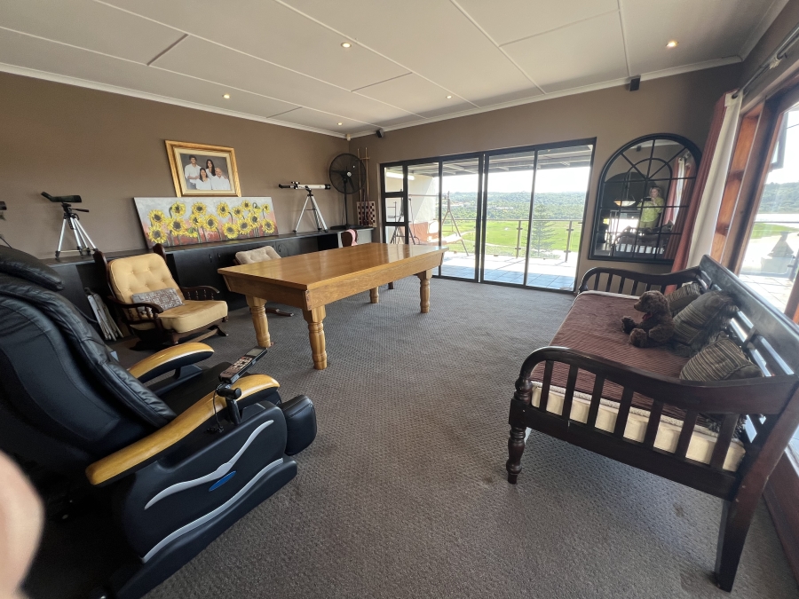 4 Bedroom Property for Sale in Bonza Bay Eastern Cape